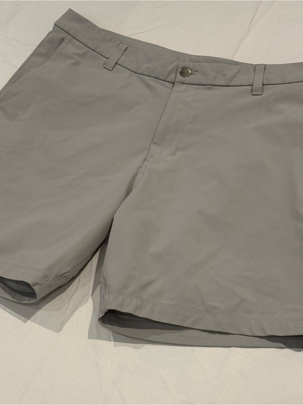 Lululemon Men’s Gray Performance Golf Shorts Size 36 Stretch Zip Pocket LM7AJXS